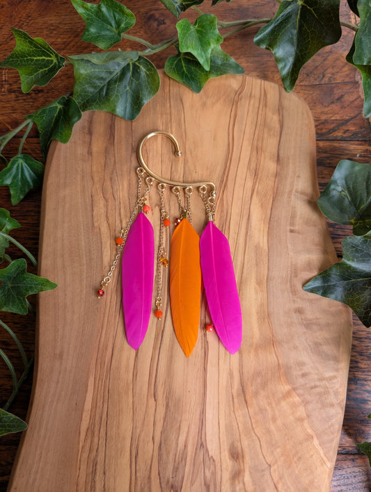 Earcuff with vibrant glass beads